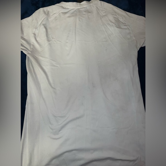 Gymshark Sz Med men’s Short sleeve - Picture 4 of 4
